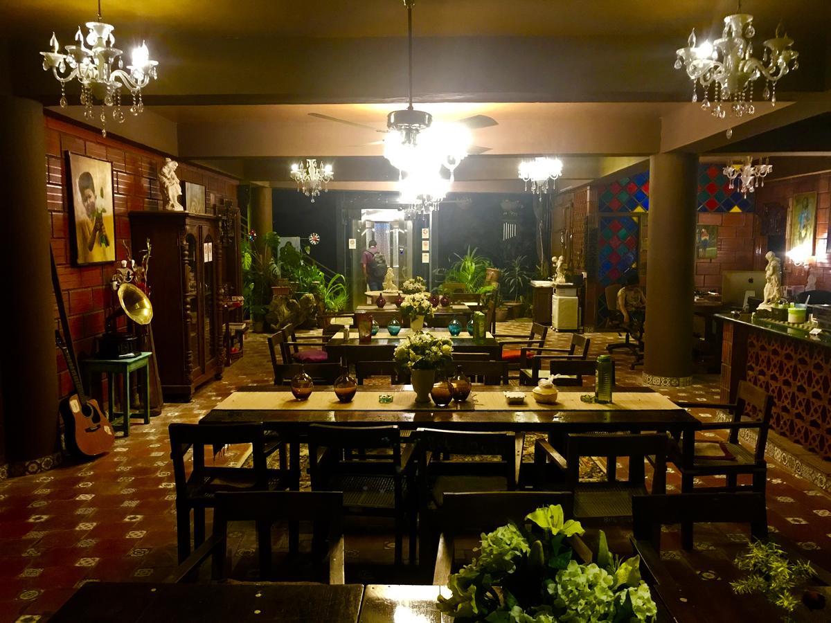 班加罗尔金莲花精品套房酒店 外观 照片